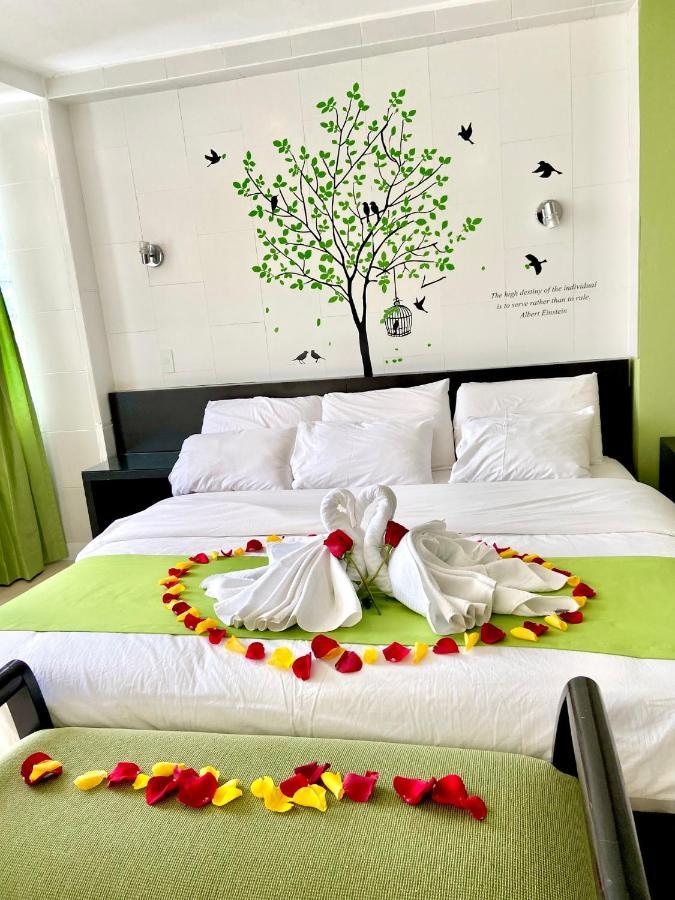 Destiny Hotel بانيوس المظهر الخارجي الصورة